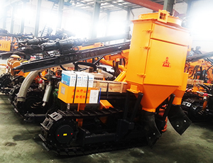 KGH3/YCGH3型露天潛孔鉆車