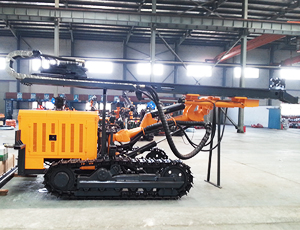 KGH6型露天潛孔鉆車