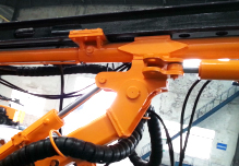 KY125型露天潛孔鉆車(chē)